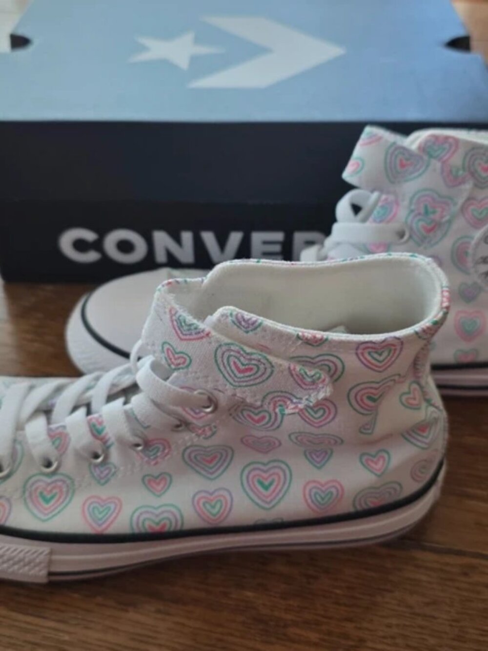 Converse Chuck Taylor All Star Easy On "Happy Hearts" Kids Youth Size 2.5 NIB - Picture 9 of 12